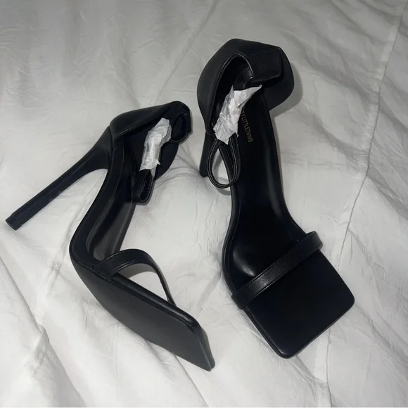 NWOT PLT Black Clover Barely There Square Toe Strappy Heels - Picture 11 of 16